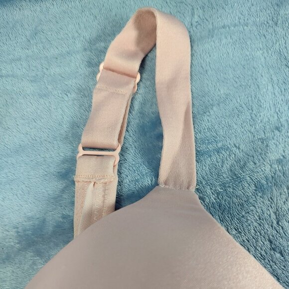 Comfort Choice Back-Smoothing Wireless T-Shirt 38D Bra - Picture 5 of 9